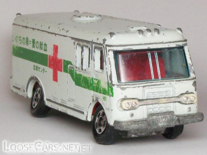 Tomica Isuzu Bus: 1979 No. 8 “Isuzu Blood Bank Car”
