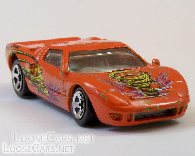 Hot Wheels Ford GT-40: 2001 Tornado Twister Playset Front Right