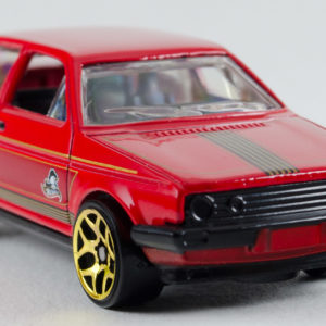 Hot Wheels VW Golf: 2015 Holiday Front Right