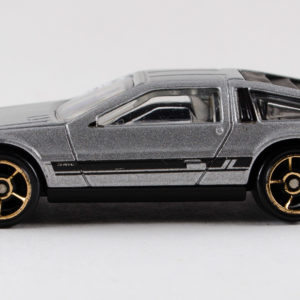 Hot Wheels '81 DeLorean DMC-12: 2011 #141 Left