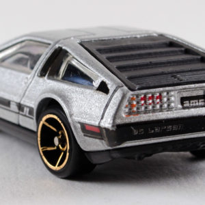 Hot Wheels '81 DeLorean DMC-12: 2011 #141 Rear Left