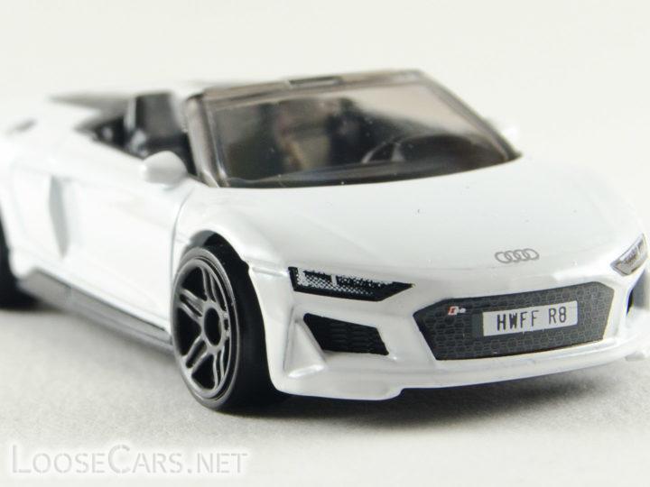 Hot Wheels 2019 Audi R8 Spyder: 2020 #175 Factory Fresh (White)