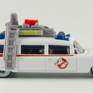 Hot Wheels Ghostbusters Ecto-1 2020 Replica Entertainment GJR39 - Right