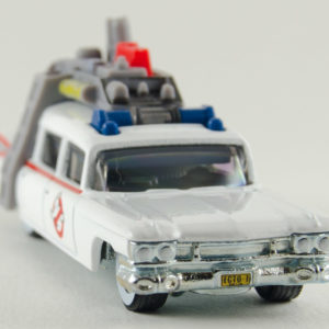 Hot Wheels Ghostbusters Ecto-1 2020 Replica Entertainment GJR39 - Front Right