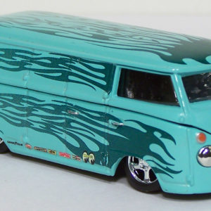 Hot Wheels Volkswagen Microbus Panel: 2001 100% Hot Wheels Bugs & Buses - Front Right