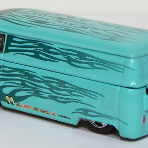 Hot Wheels Volkswagen Microbus Panel: 2001 100% Hot Wheels Bugs & Buses - Rear Left