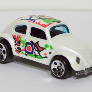 Hot Wheels VW Bug: 1998 Artistic License White - Front Right