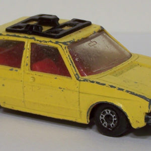 Matchbox VW Golf: 1981 #7 - Front Right