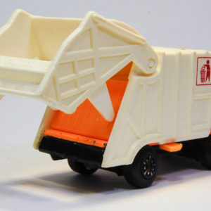 Matchbox Refuse Truck (1979) 1993 36 deco - Open Right