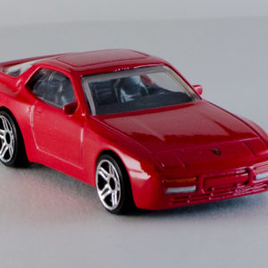 Hot Wheels ’89 Porsche 944 Turbo 2020 #47 Red - Front Right