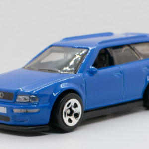 Hot Wheels '94 Audi Avant RS2 2021 157 Factory Fresh Blue - Front Left