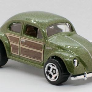 Hot Wheels VW Bug 2022 42 Compact Kings Green - Front Right