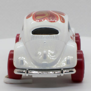 Hot Wheels VW Bug 2021 96 Holiday Racers White - Rear