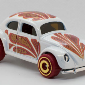 Hot Wheels VW Bug 2021 96 Holiday Racers White - Front Right