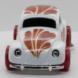 Hot Wheels VW Bug 2021 96 Holiday Racers White - Front