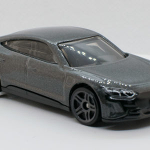 Hot Wheels Audi e-tron GT 2022 176 HW Green Speed Grey - Front Right