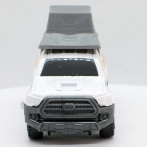 Matchbox '16 Toyota Tacoma 2022 MBX Off-Road - Front