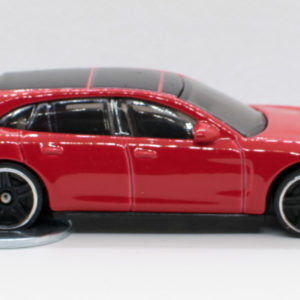 Hot Wheels Porsche Panamera Turbo S E-Hybrid Sport Turismo 2023 38 HW Green Speed Red - Right