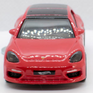Hot Wheels Porsche Panamera Turbo S E-Hybrid Sport Turismo 2023 38 HW Green Speed Red - Front