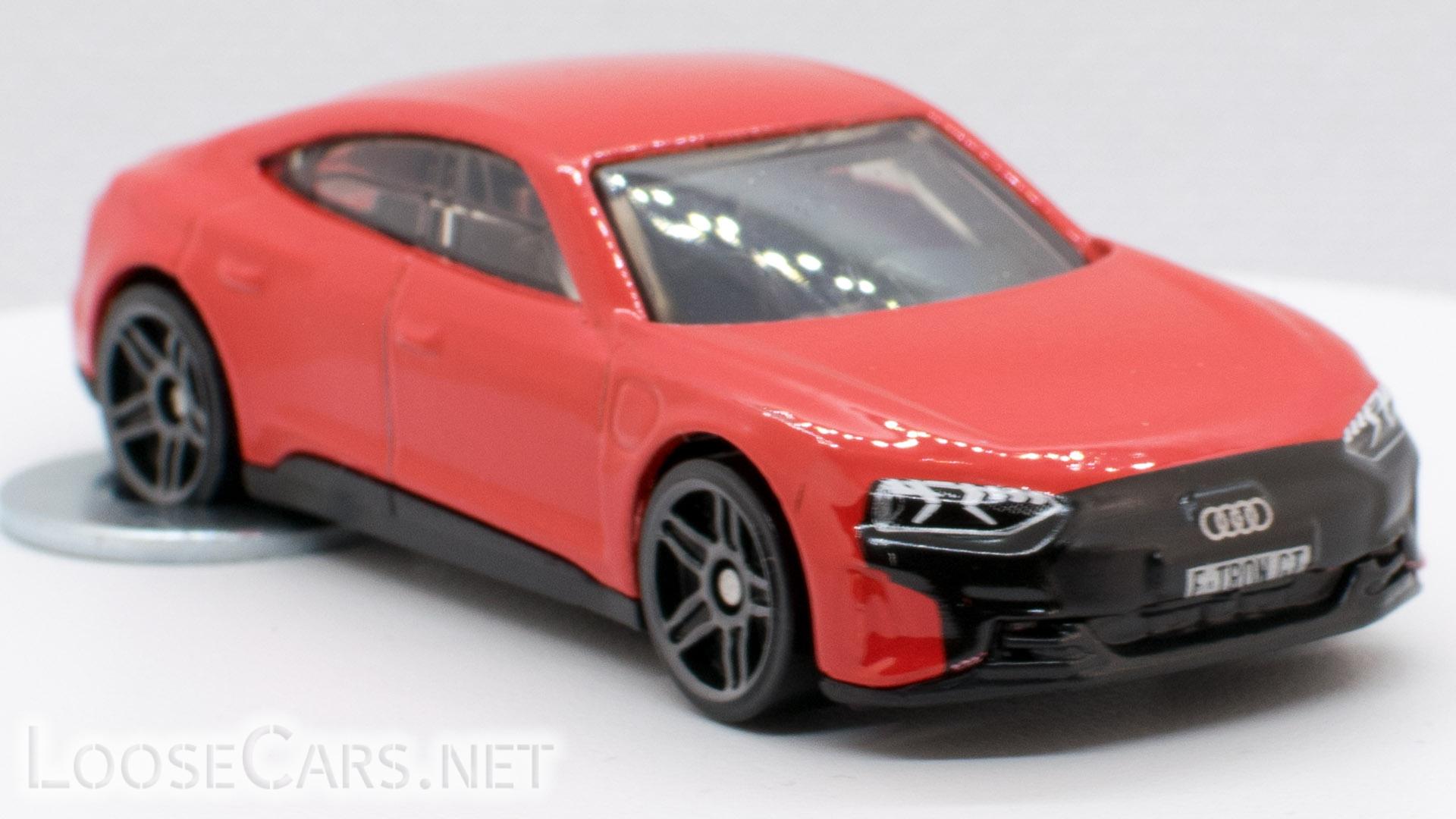 Hot Wheels Audi e-tron GT: 2022 #176 HW Green Speed Red - Front Right