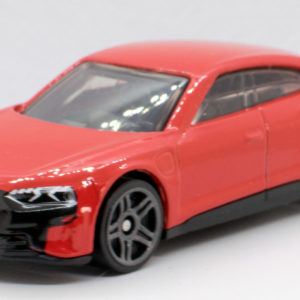 Hot Wheels Audi e-tron GT: 2022 #176 HW Green Speed Red - Front Left