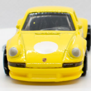 Hot Wheels '71 Porsche 911 2022 Racing Circuit HDG72 - Front