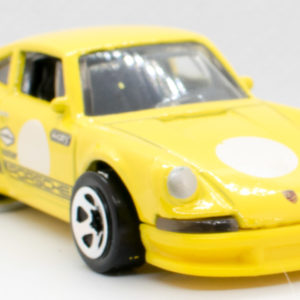 Hot Wheels '71 Porsche 911 2022 Racing Circuit HDG72 - Front Right