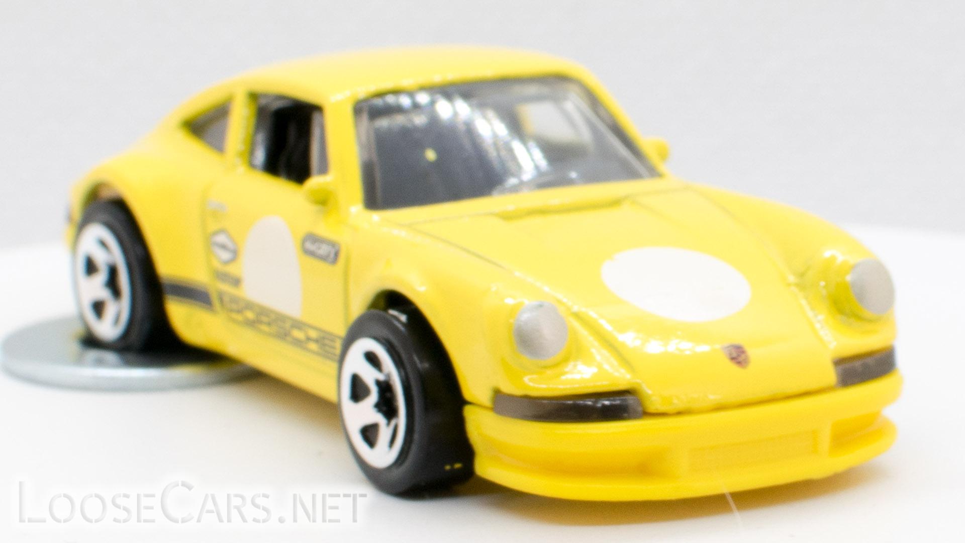 Hot Wheels '71 Porsche 911 2022 Racing Circuit HDG72 - Front Right