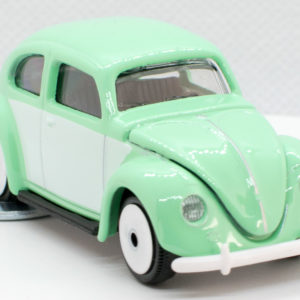 Jada Punch Buggy Volkswagen Beetle: 2021 Wave 3 Green with White - Front Right